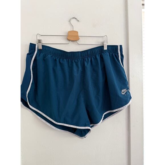 Nike Women's Blue Plus Dri-Fit Lined Shorts | Size 3X - Picture 1 of 5